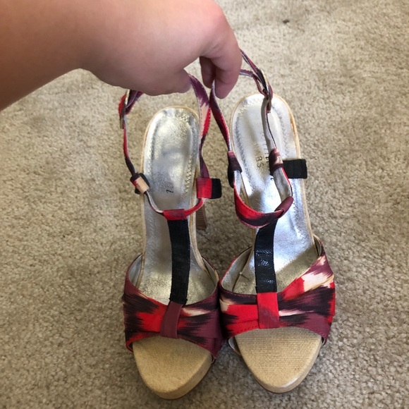 High heels - Picture 3 of 3